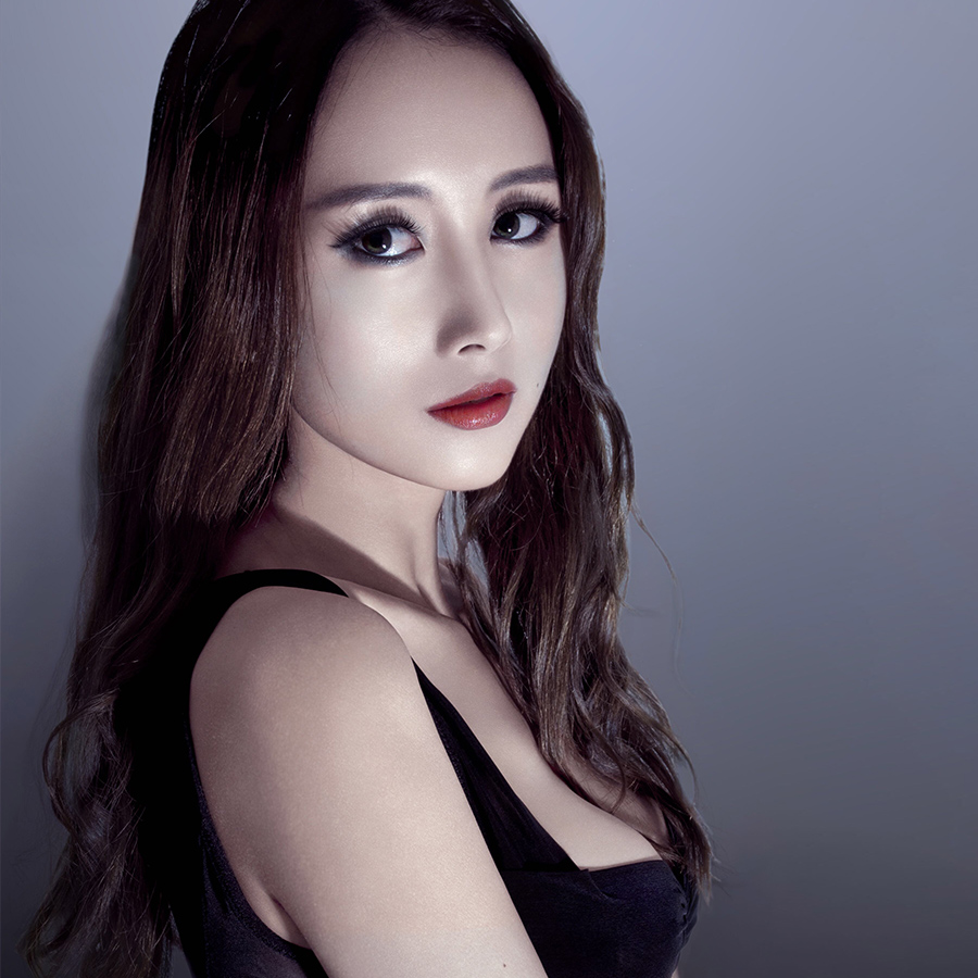 淘宝专业服饰女模特-胡媛媛